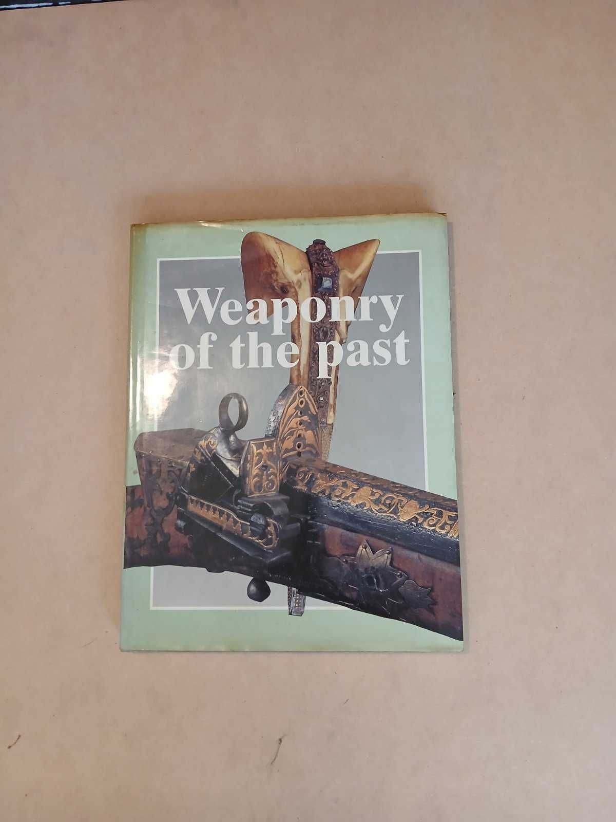 Старинни български оръжия. Книга / Албум-Каталог на английски.