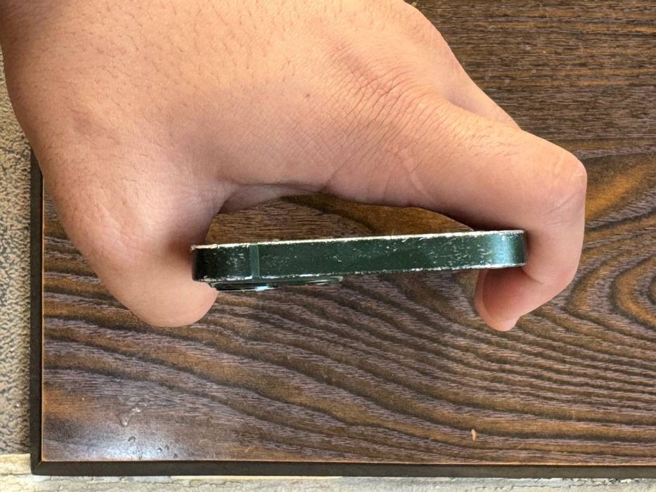 Срочно айфон 13 green 128