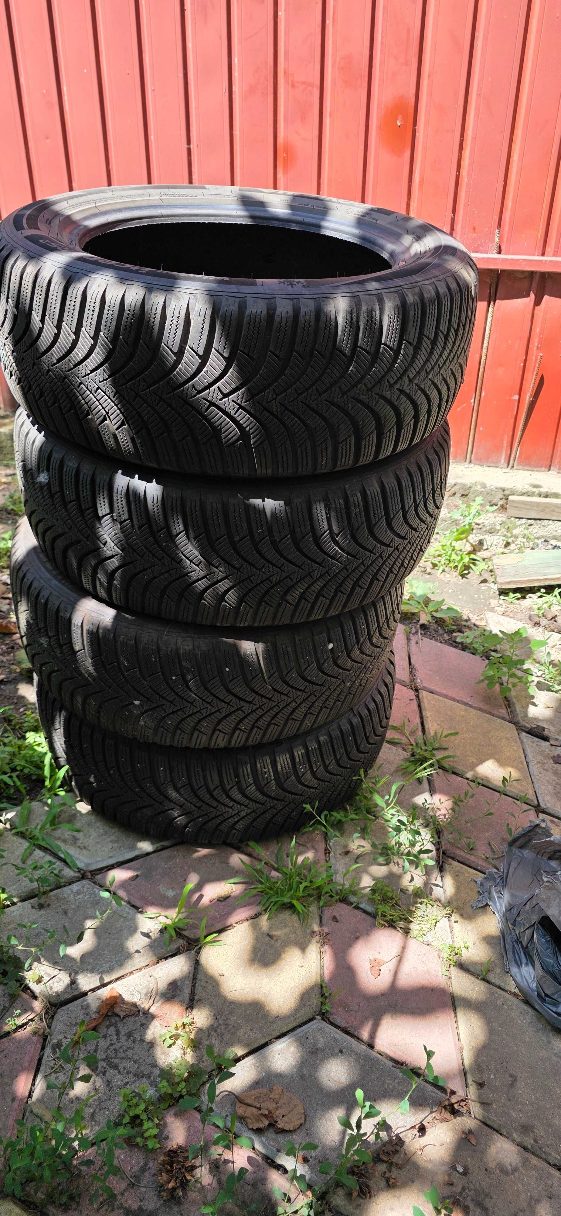 Vand set anvelope iarna 205/55/R16 Hankook