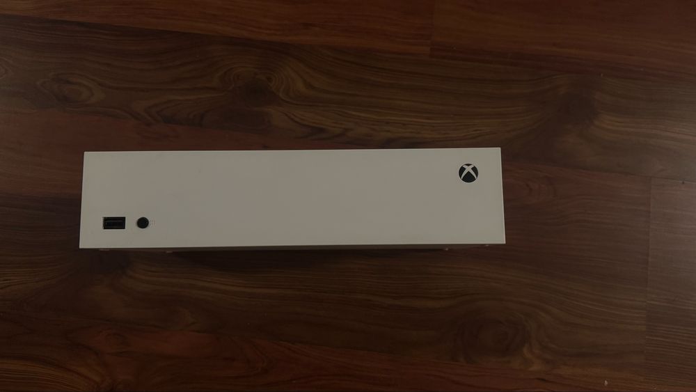 xbox series s+ maneta