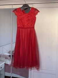Rochie roșie cu dantela