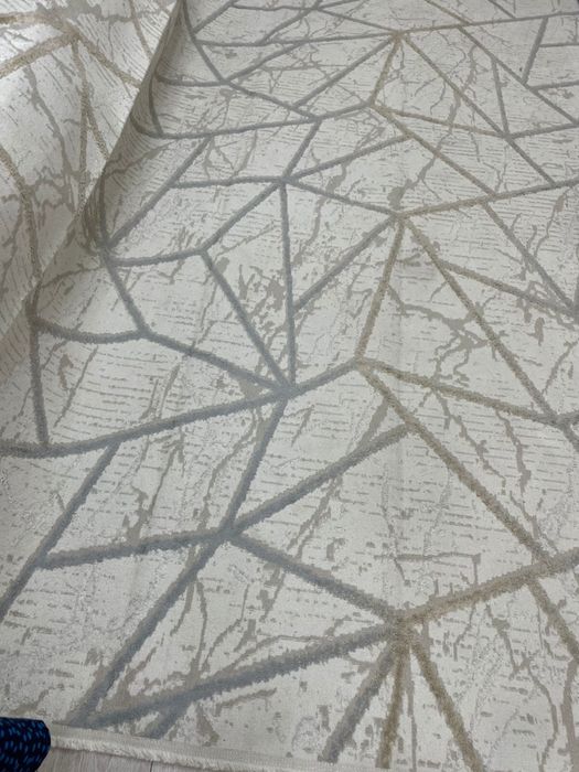 Продам ковер 300*400