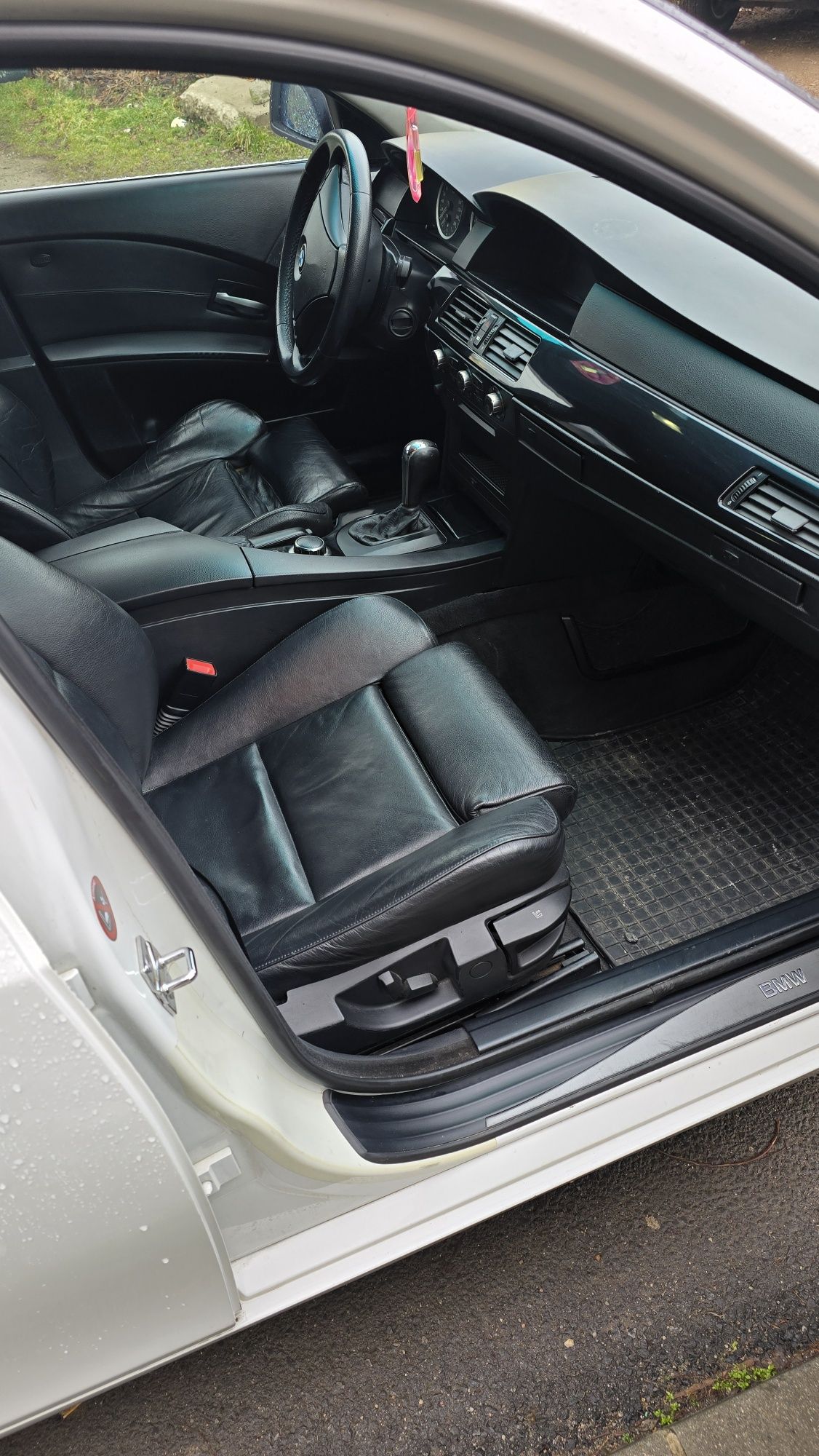 BMW 530XI 258 бенз/газ /бартер