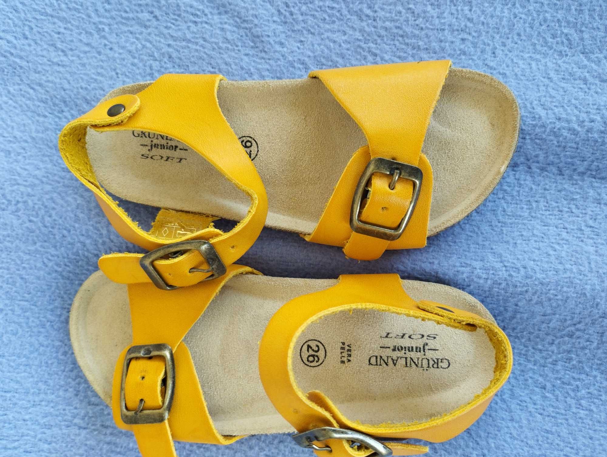Crocs и Grunland номер 25/26.