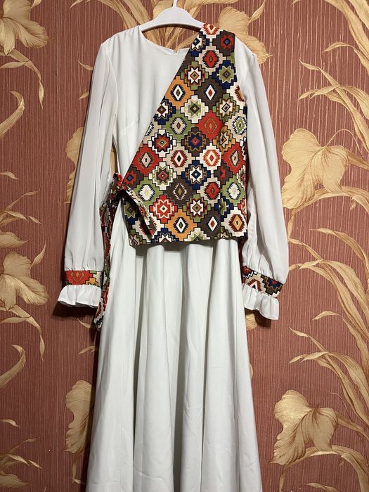 Платья надела только один раз как новая отдам за 5 тыс тг