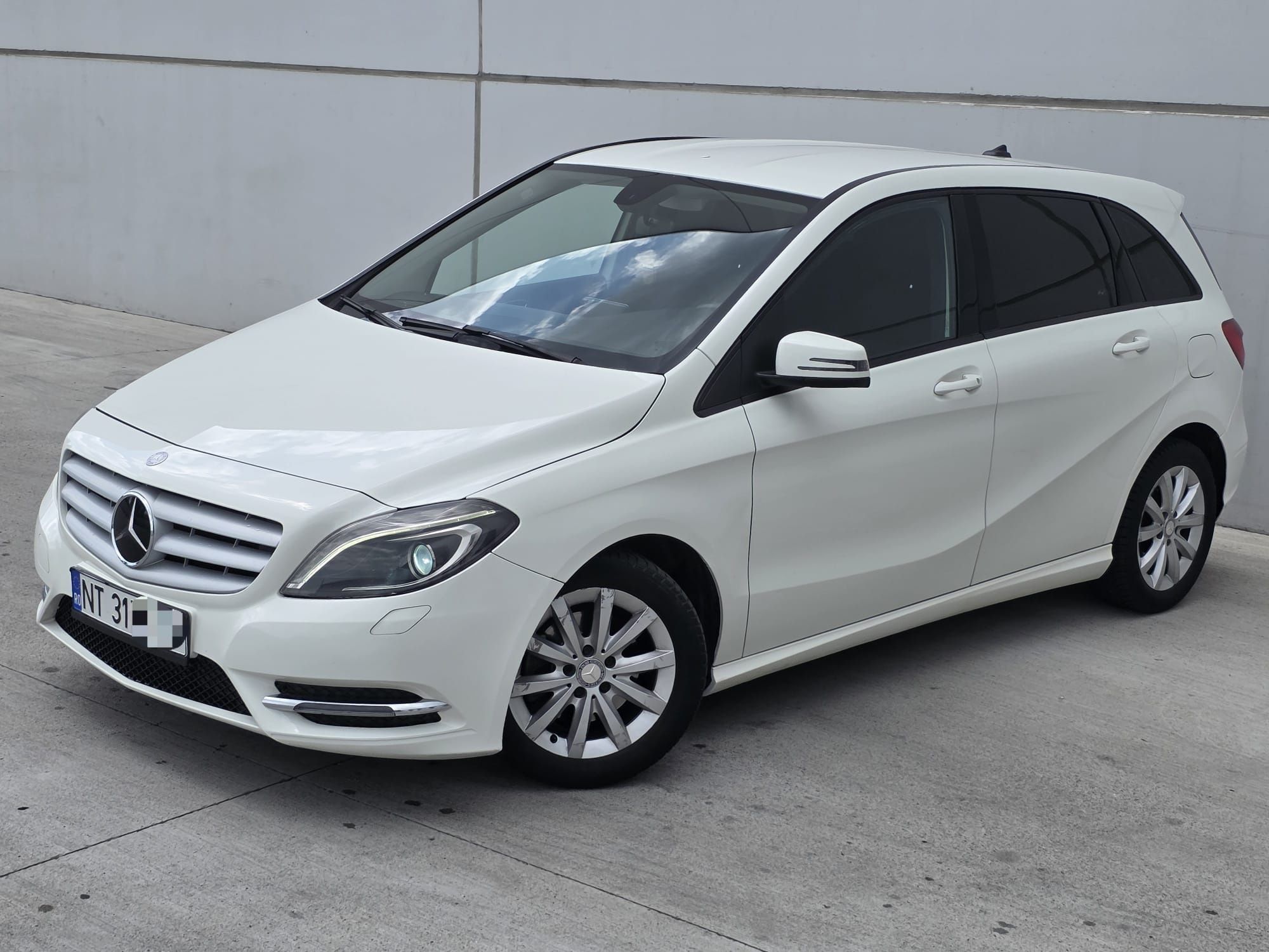 Mercedes-Benz Bclasse 1.8diesel 2014 xenon navi proprietar