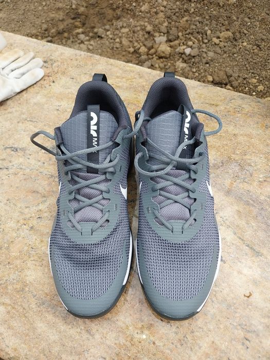 vând Nike air max noi