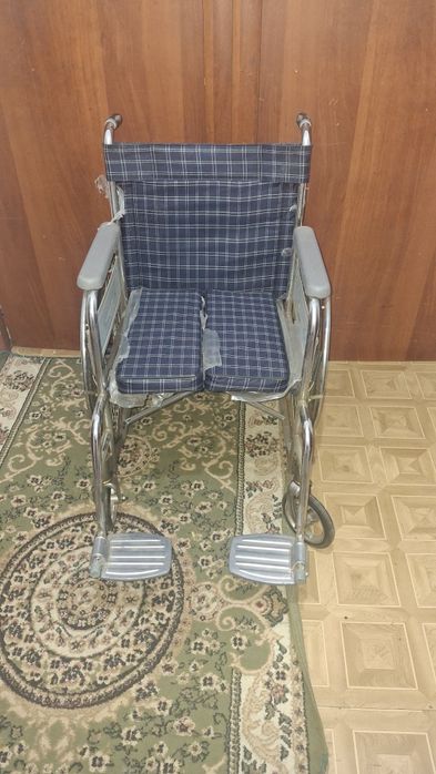 Инвалидная коляска