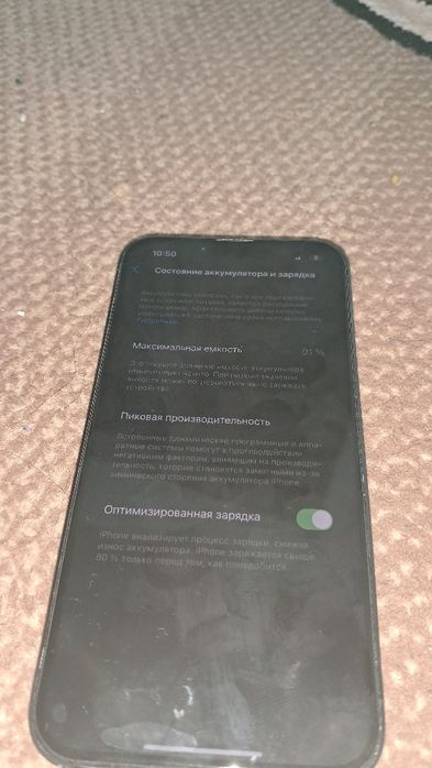 iPhone 13 pro holati zoʻr. Batareyka yomksti 91 foiz.