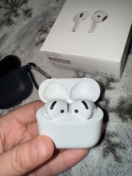 Apple AirPods 4