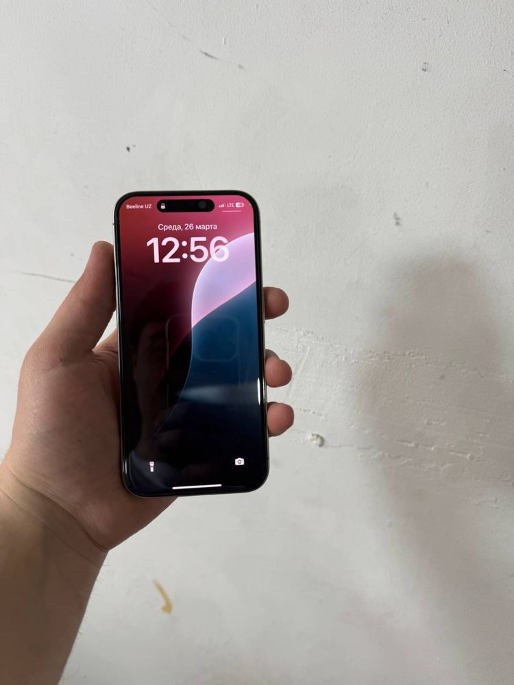 Iphone 15 pro natural titan