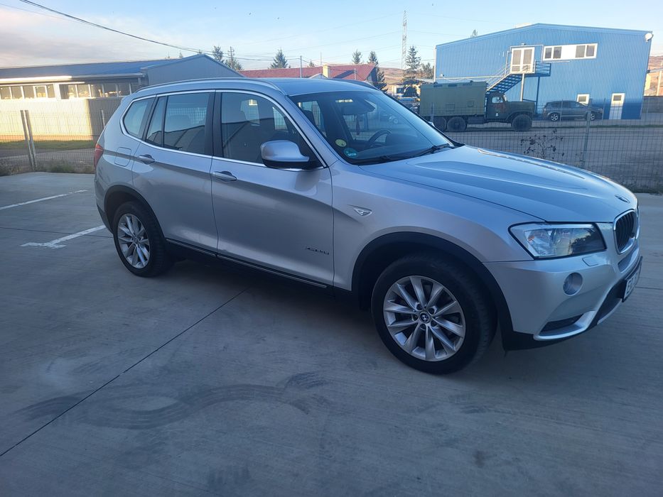 Vând BMW  X3 2012