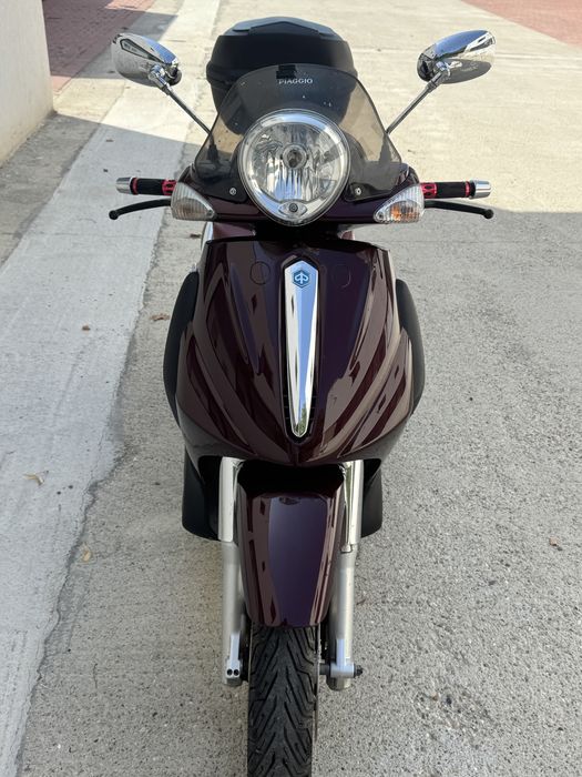 Vand Piaggio Beverly 500! Impecabil
