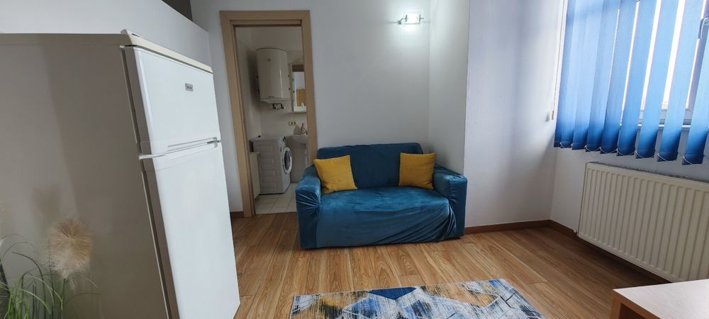 Proprietar inchiriez doua ap  in complex , renovate utilate complet