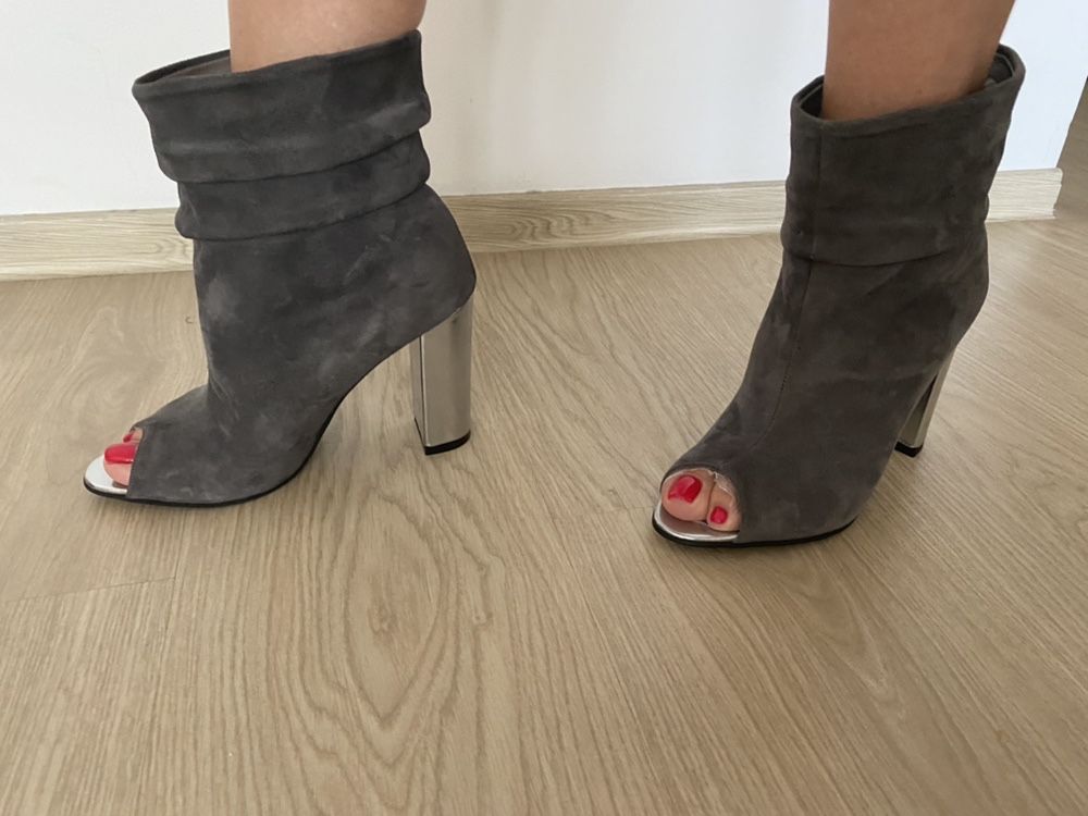 Botine din piele