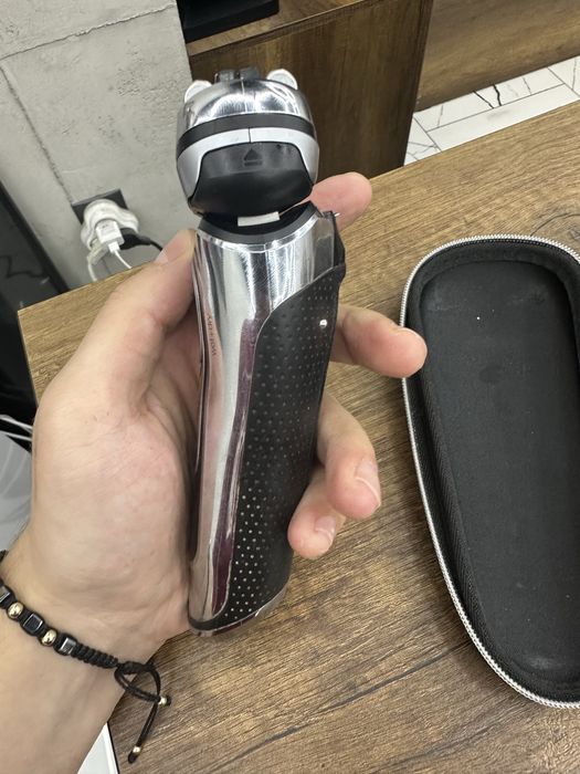 Продавам машинка на Braun 9