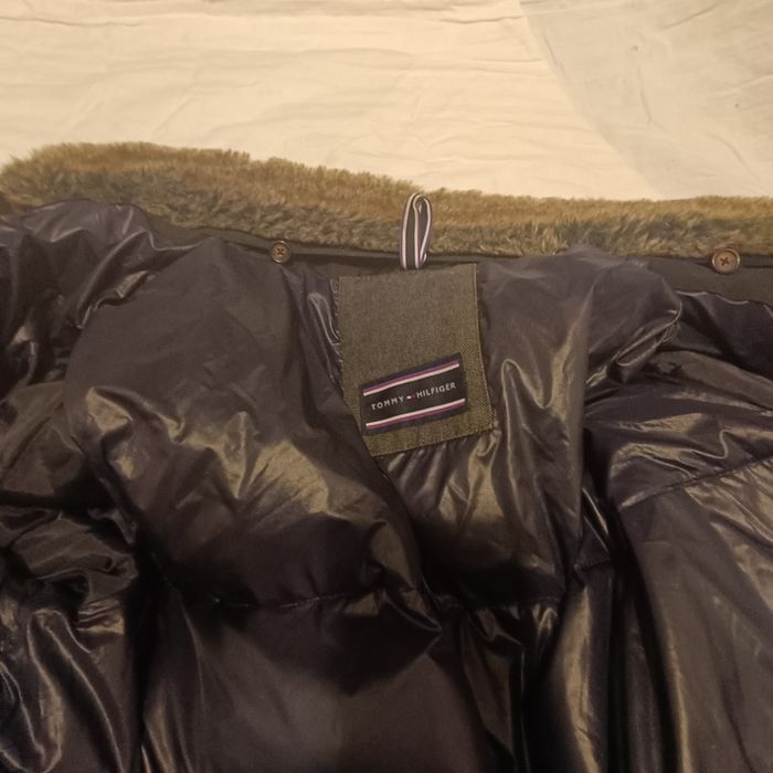 Geaca Tommy Hilfiger cu puf Xl