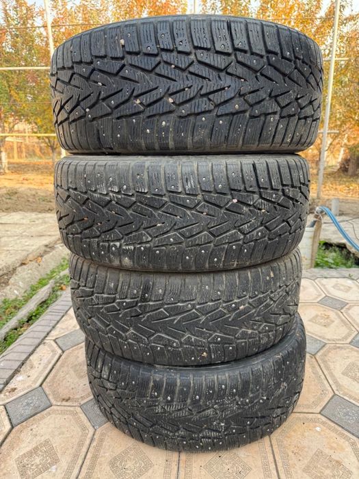 Продается покрышки/балоны 215/55/17