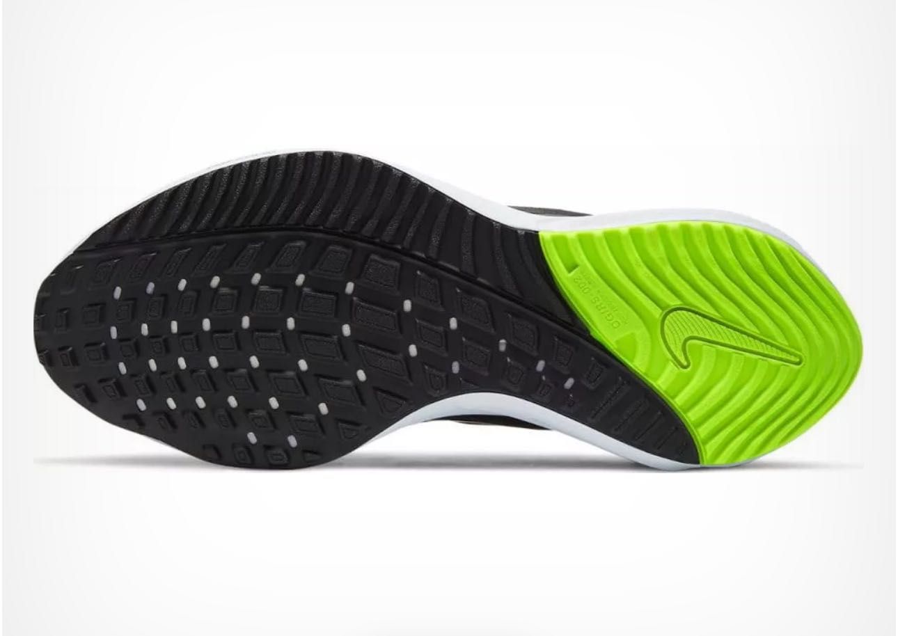 Дамски маратонки Nike Air Zoom Vomero