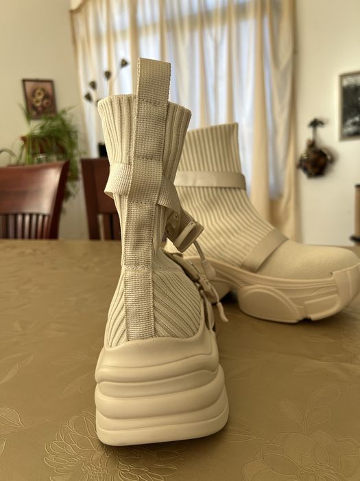 Уникални нови боти