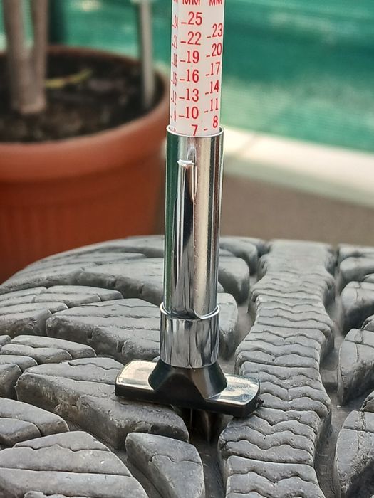 Продавам 2 броя зимни гуми FULDA  KRISTAL 185/65/14