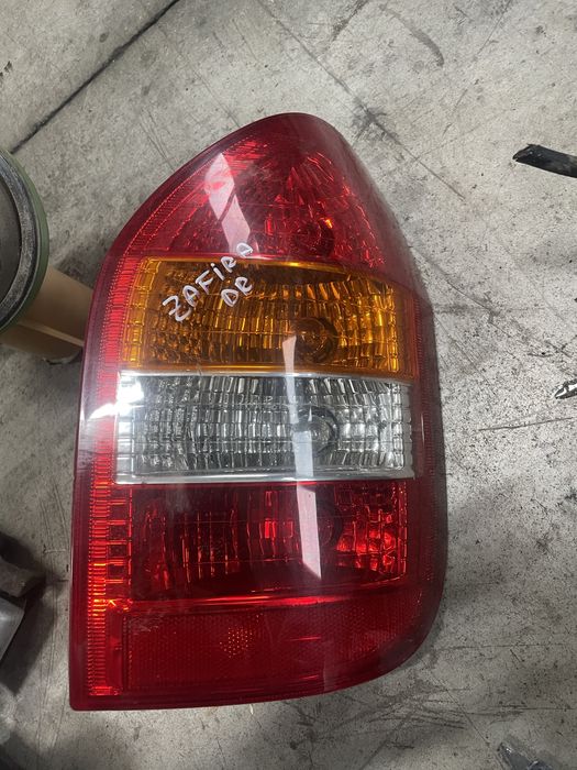 Vand stop dreapta spate / lampa / tripla Opel Zafira stare perfecta