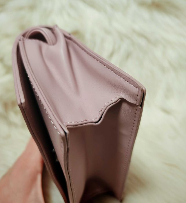 Geanta noua Reserved