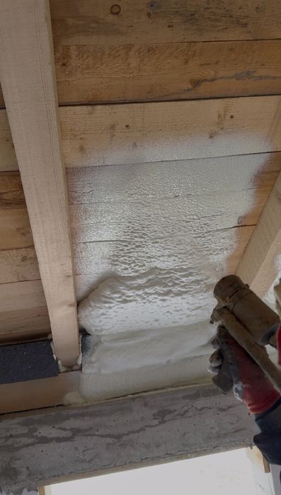 Izolatii Cu Spuma Poliuretanica