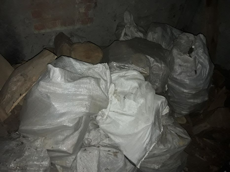 Дърва за огрев .