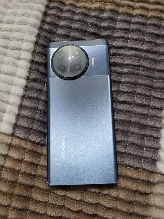 Срочно Tecno spark 20 prо