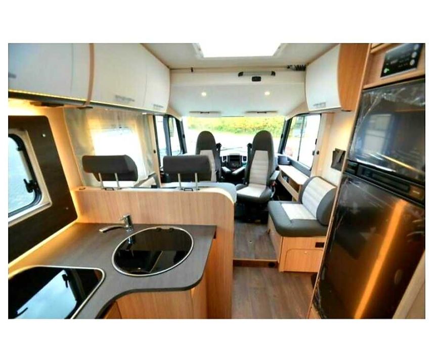 Inchirieri AutoRulote Premium