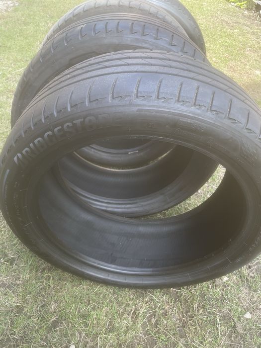Anvelope de vara Bridgstone 225/45/18
