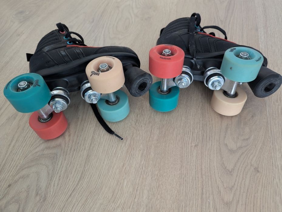 Ролкови кънки, 30 номер