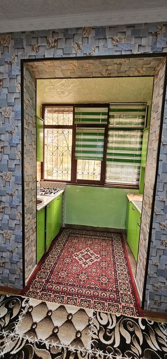 1/1/5, 1 хонали уй, 1 этаждан сотилади. Офис қилса бўлади. Зўр локация