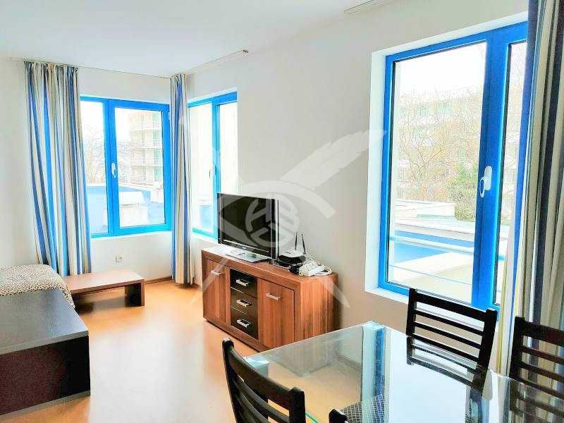 Тристаен апартамент в Слънчев Бряг 56162