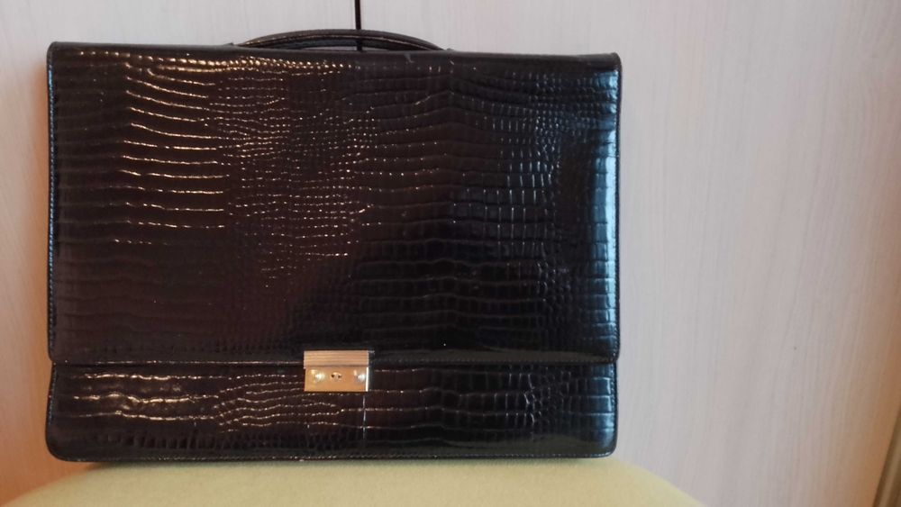 Servieta/Geanta Office, croc look, lacuita, exclusivista