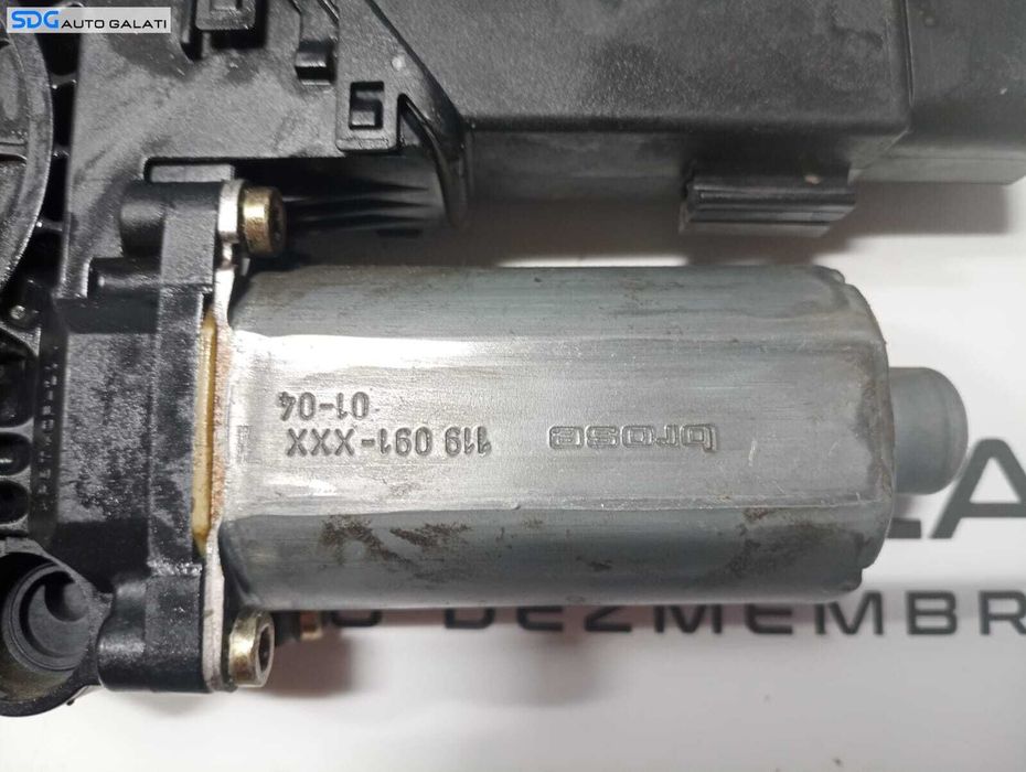 Motoras Macara cu Modul Calculator pentru Geam Sticla de la Usa Portiera Stanga Fata Sofer Volkswagen Passat B5 1997 - 2001 Cod 0130821695 105404-301 05074200 S0003170401 [2882]