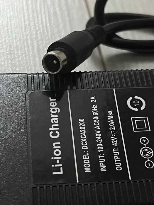 Зарядно за Тротинетка/Скутер/Ховърборд  с букса 8x5,5мм , 42VDC, 84W