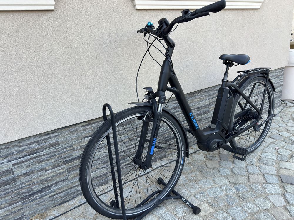 Градски електрически велосипед Cube Hybrid PRO размер: 28/50см
