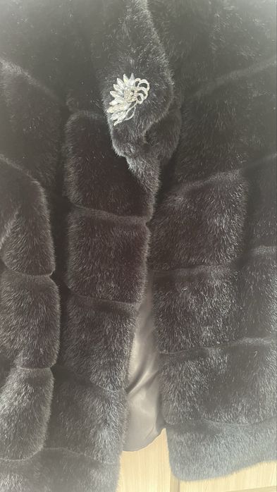 Продам эко шубу.. новый