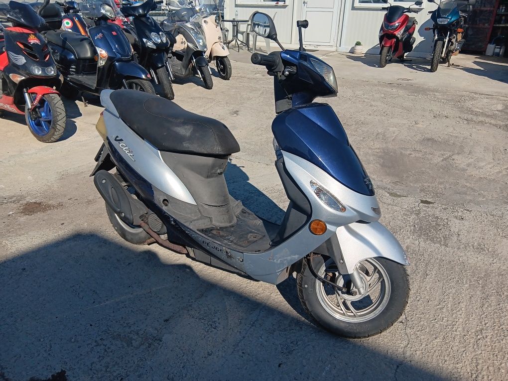 Скутер Peugeot Vtak 50