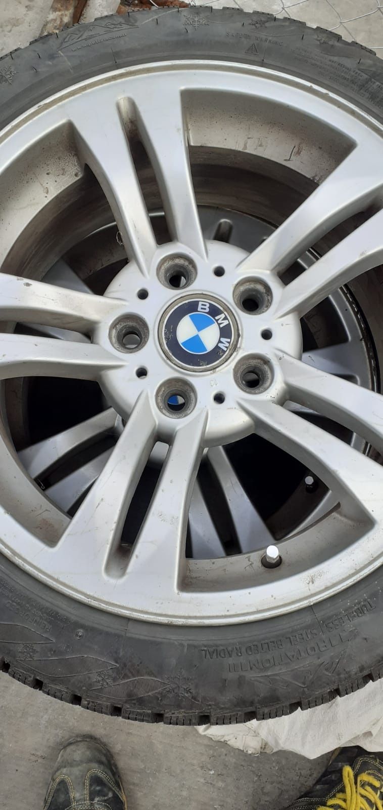 Roti BMW R17 + cauciucuri iarna Petlas DOT4120