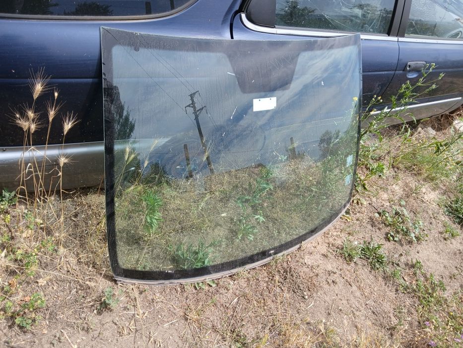 Предно (челно) стъкло за Volkswagen Fox /Фолксваген Фокс