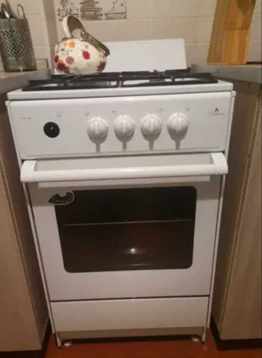 Газплита 4 комфорки и духовка