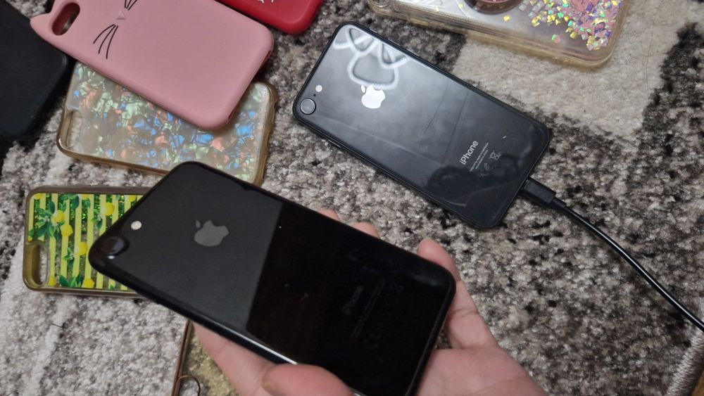 Iphone 8 folosit 1 an