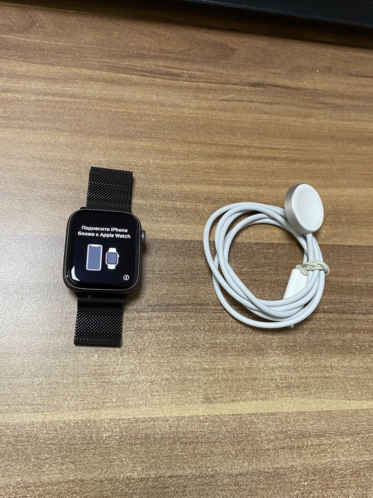 Apple Watch Seria 6 / 44 mm / Graphite / Cellular / Nou - Neactivat |