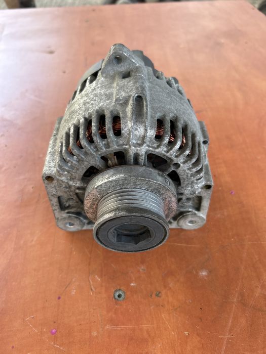 Alternator Renault Megane 2 motor 1.5 dci e3 an 2005