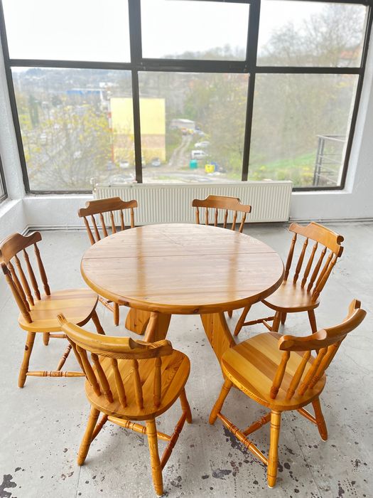 masa extensibila din lemn cu 6 scaune