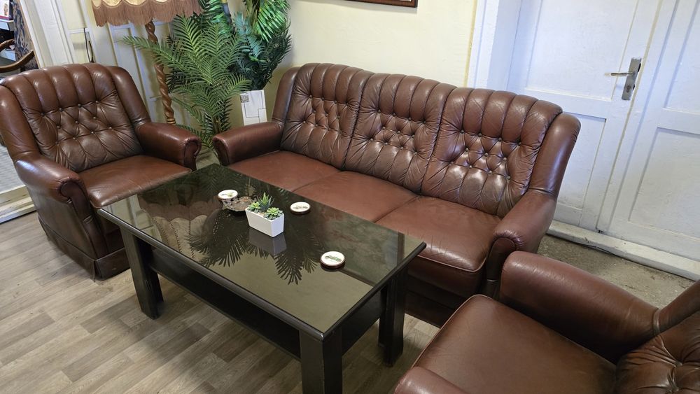 Кожена холова гарнитура тип Честърфийлд