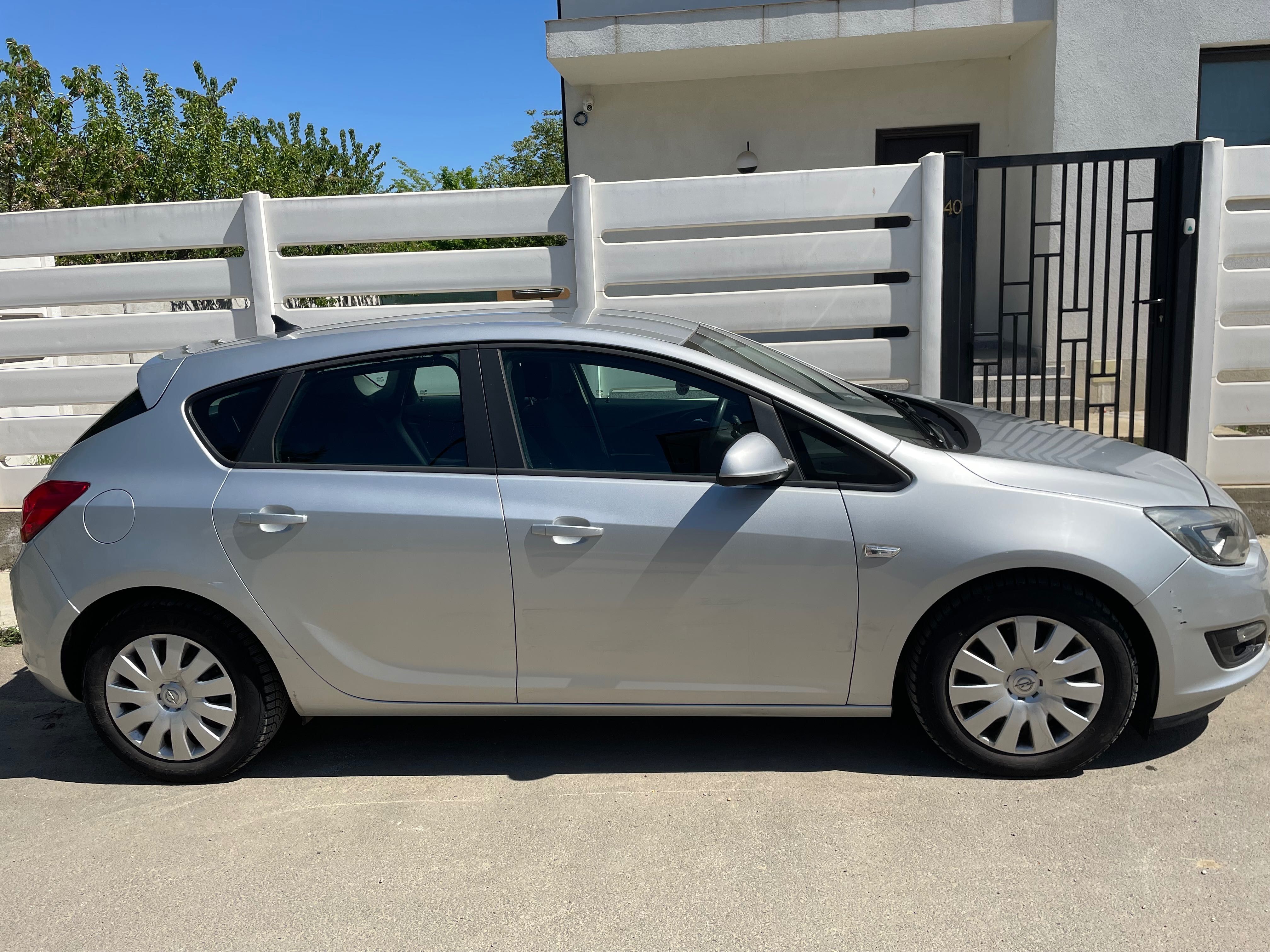 Vand Opel Astra J, 2013